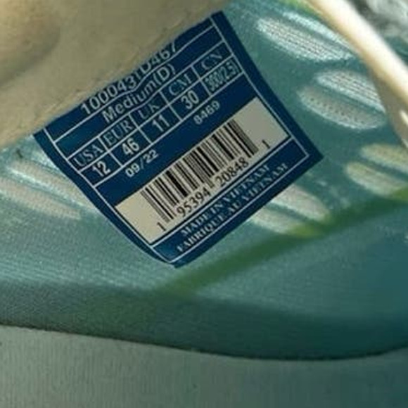 Brooks ELMN8 7 Running Track Spikes Shoe Unisex Womens 13.5 NEW - Picture 8 of 11